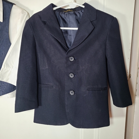 Kids Suitcoat, Vest, shirt and Tie π - Picture 5 of 12